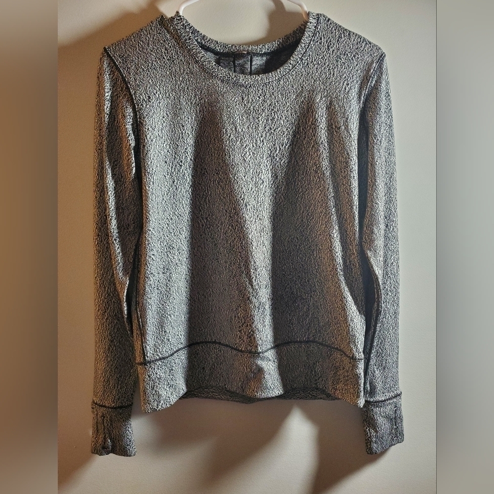 Lululemon Rush Hour Black and White Long Sleeve Active Top with Pocket